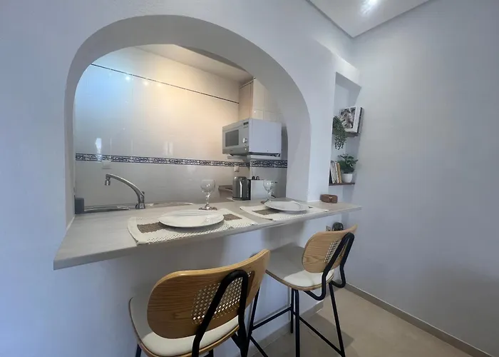 Apartmán Marinasunbeach Estudio Paseo Juan Aparicio